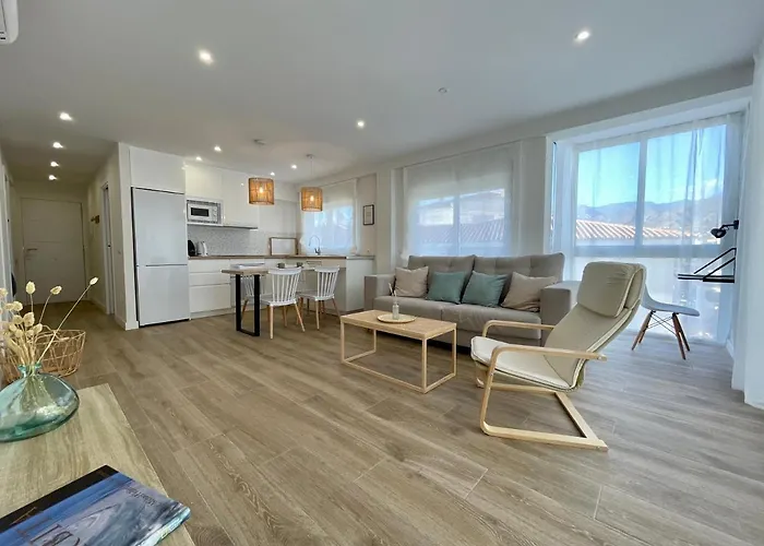 La Esquinita De Marcos * Нерха